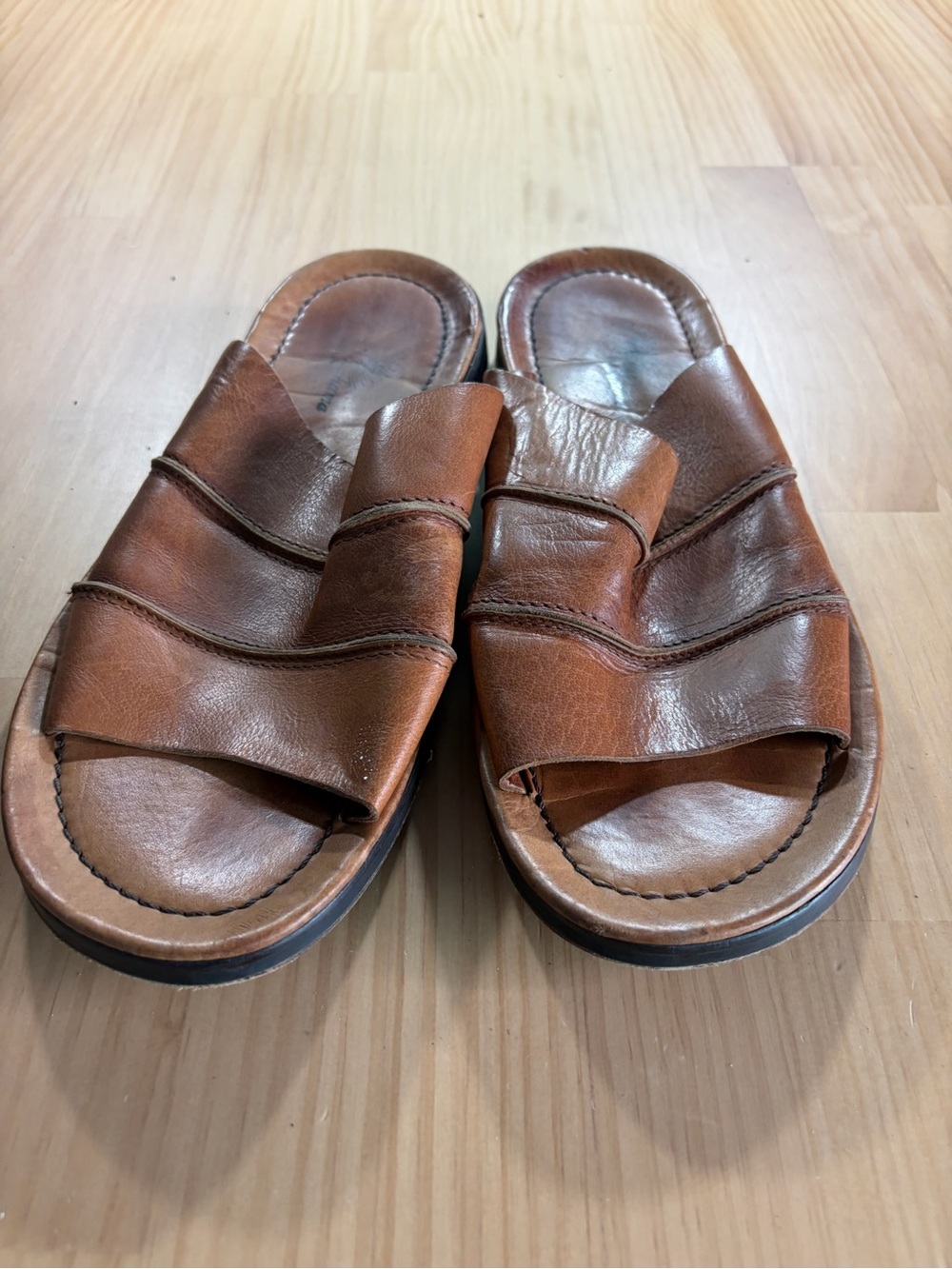 Tommy Bahama Brown Leather Men’s Slide Sandals A6